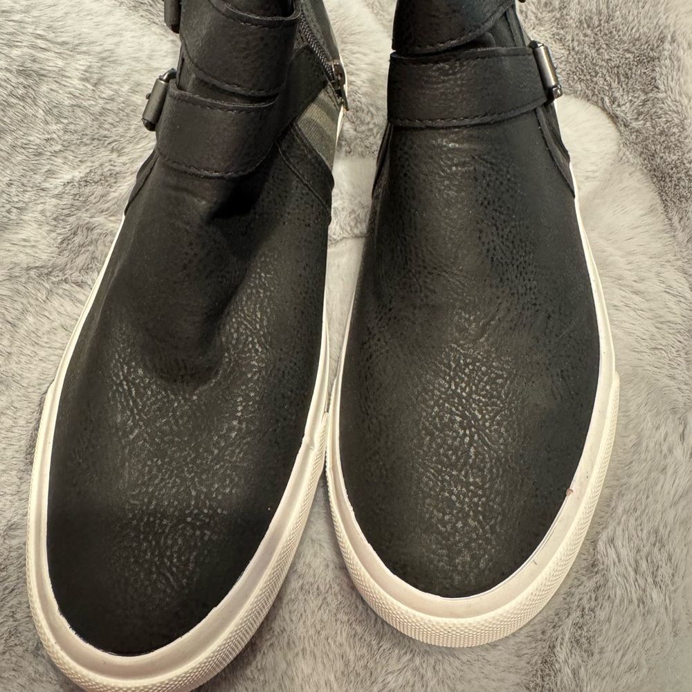 Black and camo shoes